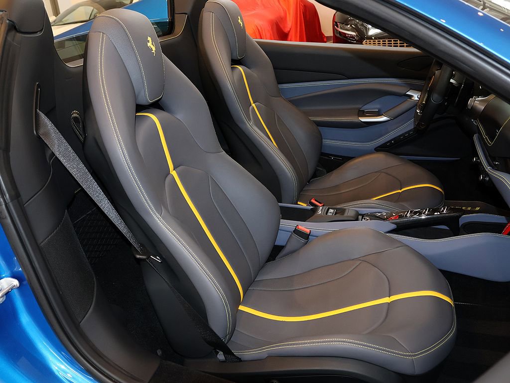 Certified 2021 Ferrari F8 Tributo image 31