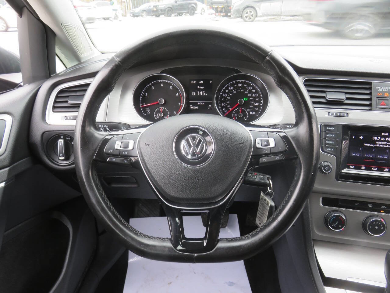 Used 2015 Volkswagen Golf S image 14