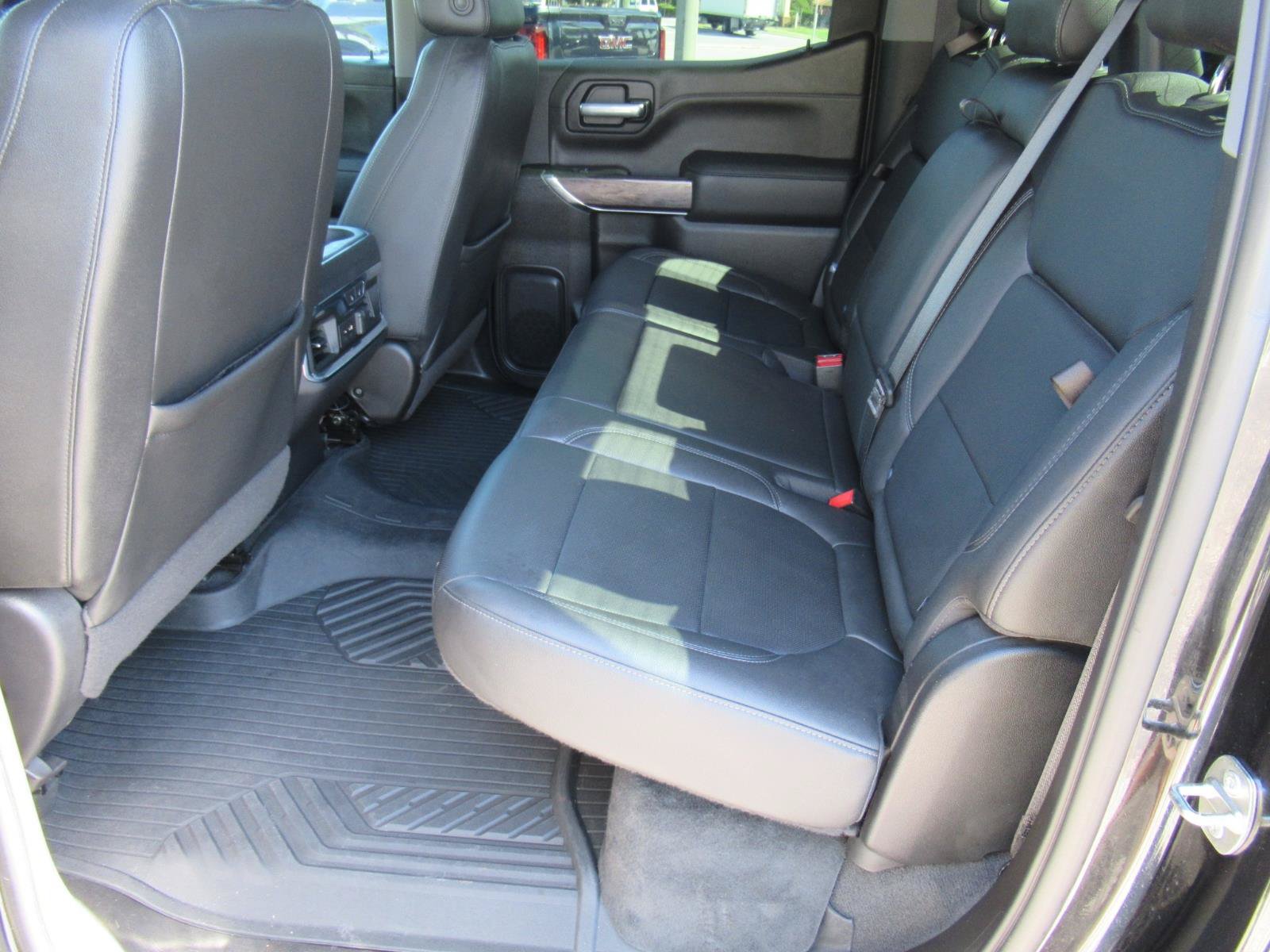 Used 2021 Chevrolet Silverado 1500 LTZ AWD/4WD image 38