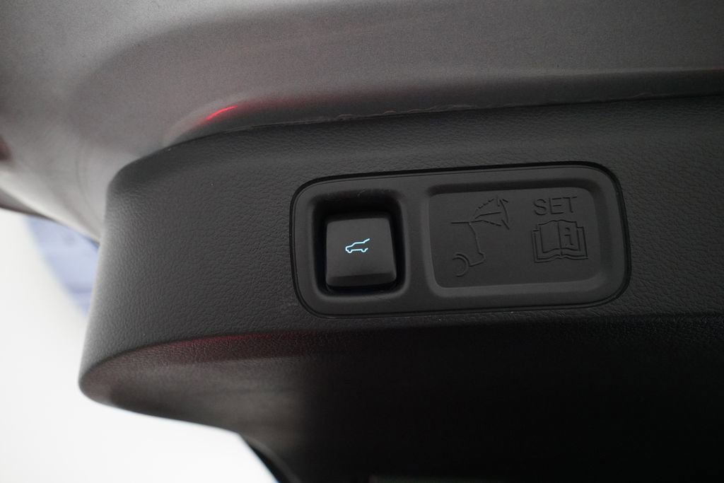 Used 2024 Ford Expedition Limited image 15