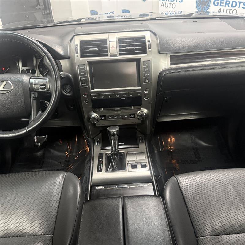 Used 2017 Lexus GX 460 w/ Navigation Package AWD/4WD image 9