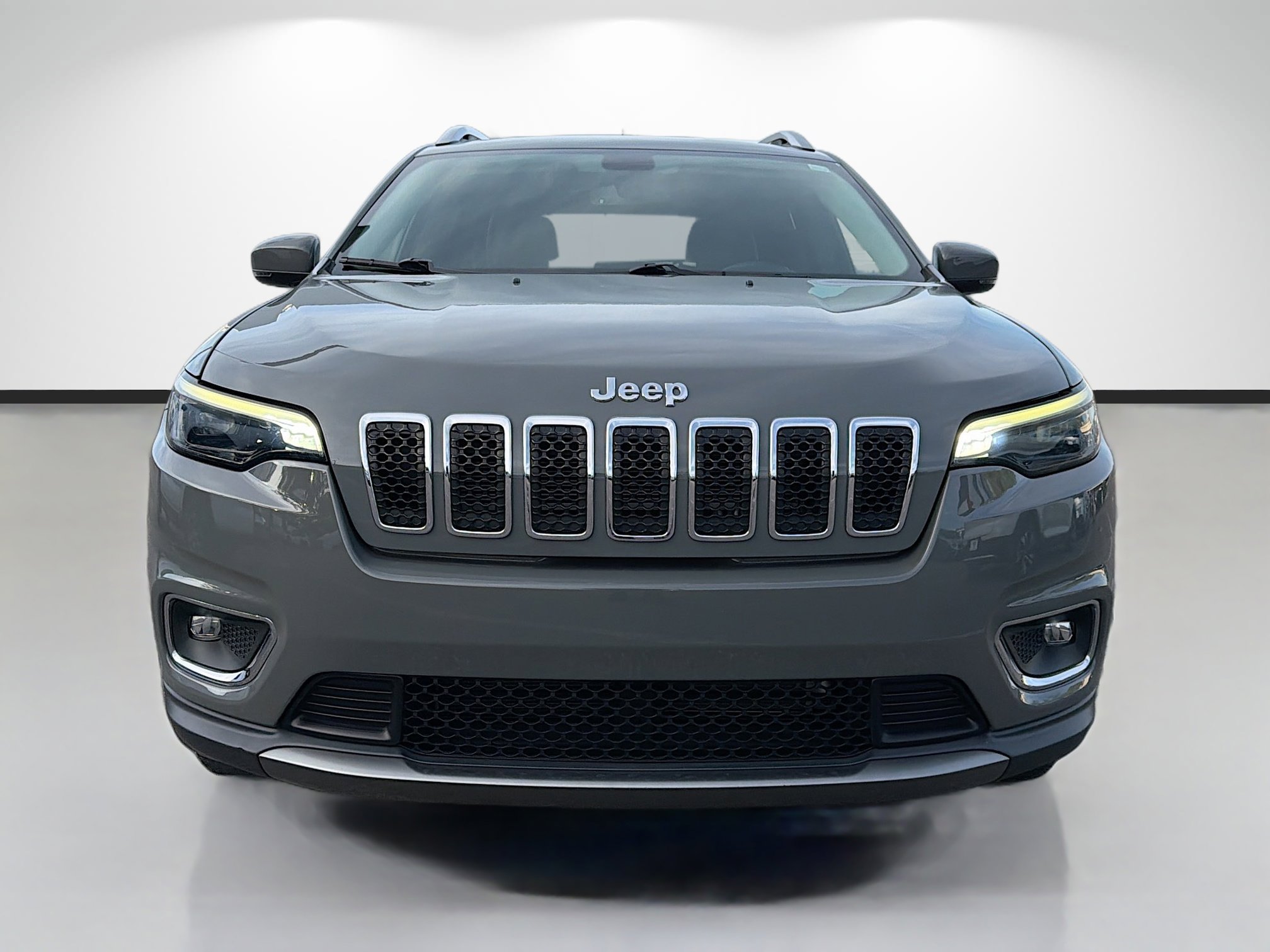 Used 2020 Jeep Cherokee Limited FWD image 8