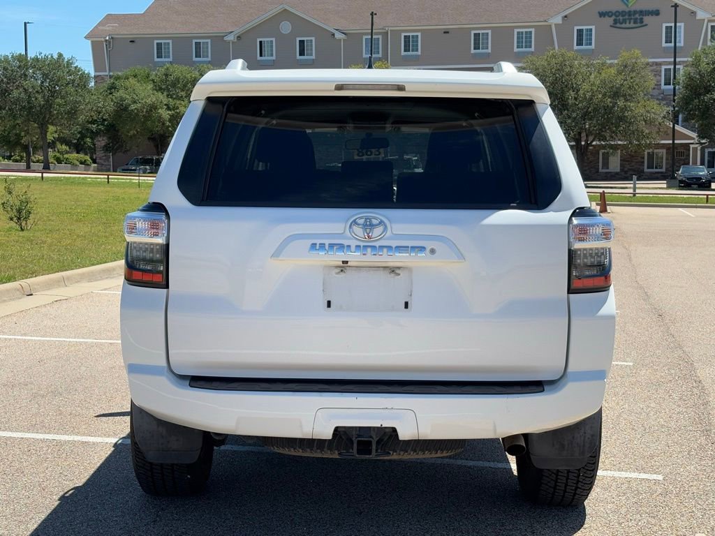 Used 2017 Toyota 4Runner SR5 image 5