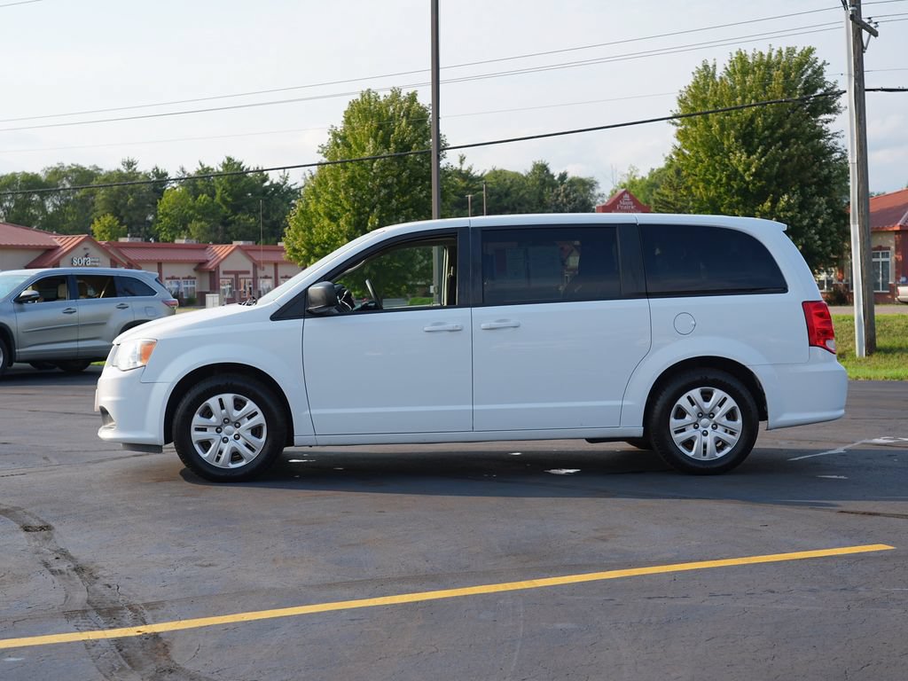 Used 2018 Dodge Grand Caravan SE w/ UConnect Hands-Free Group FWD image 6