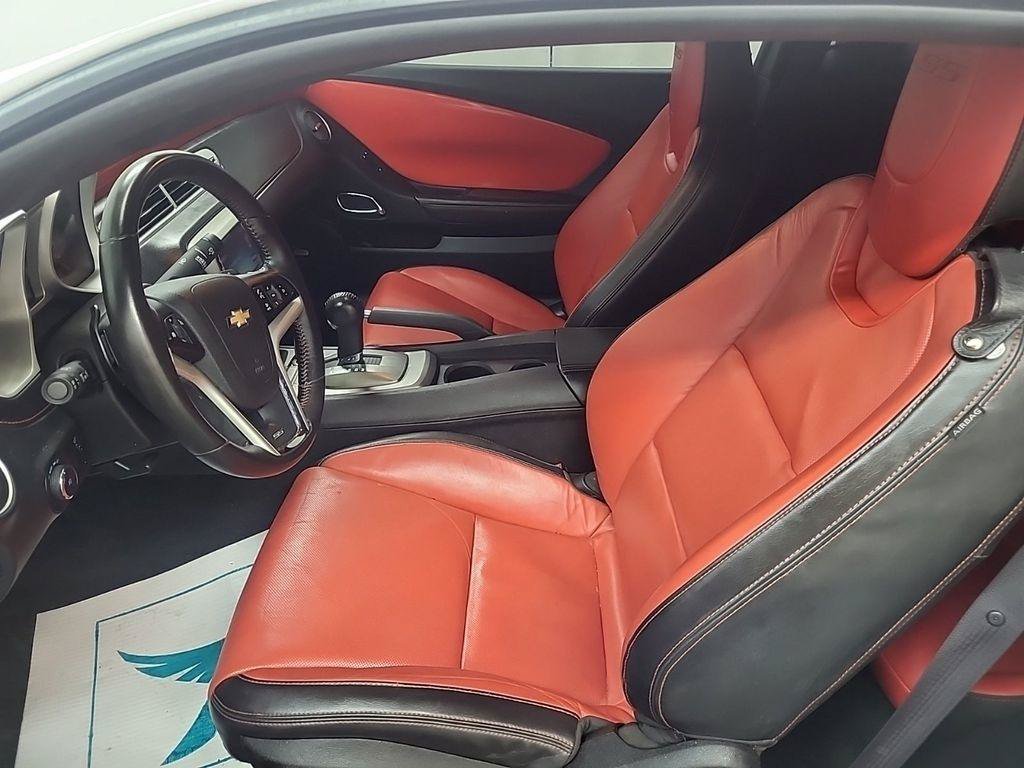 Used 2014 Chevrolet Camaro SS w/ RS Package RWD image 9