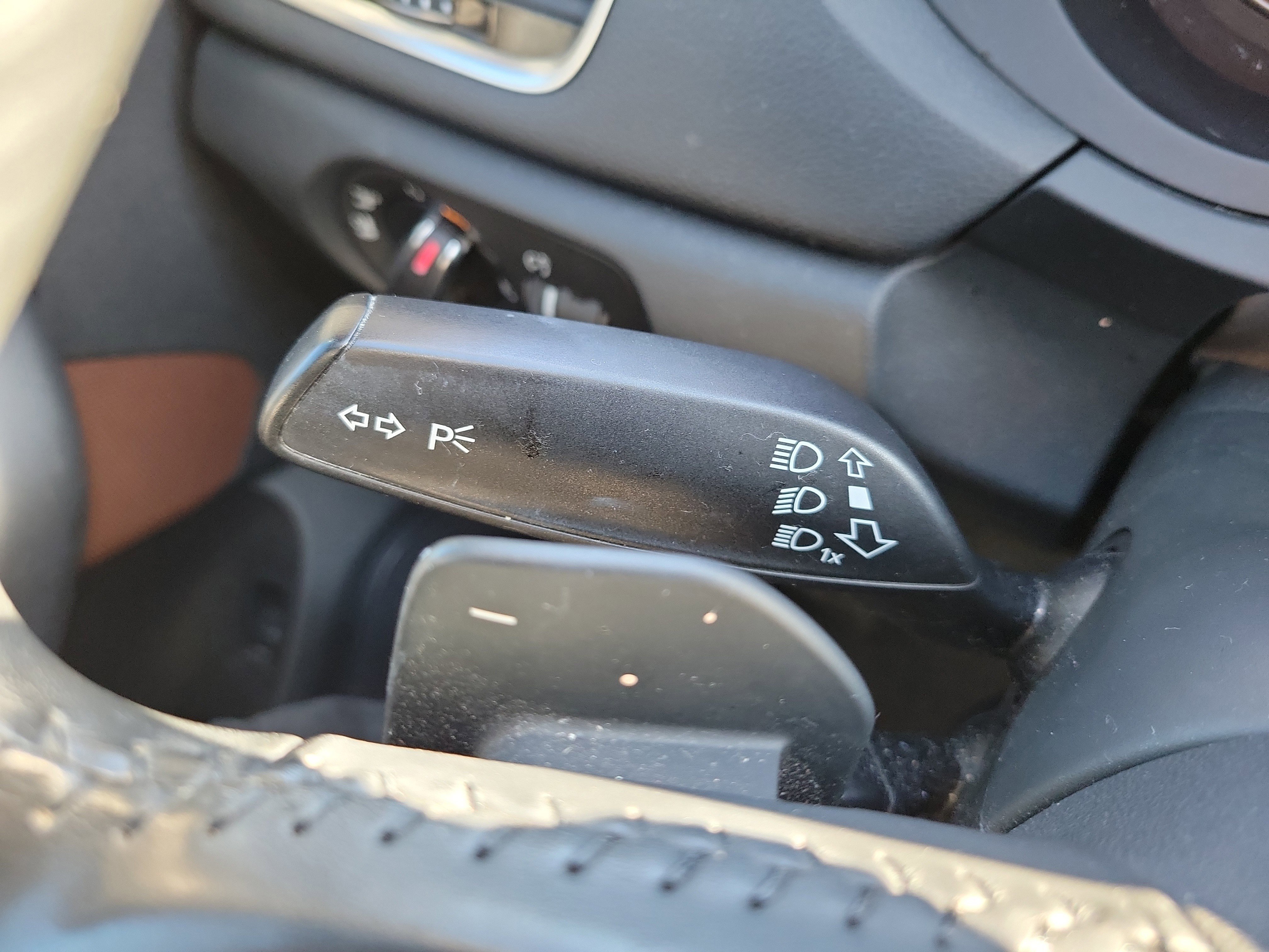 Used 2018 Audi Q3 2.0T Premium Plus w/ Premium Plus Package image 30