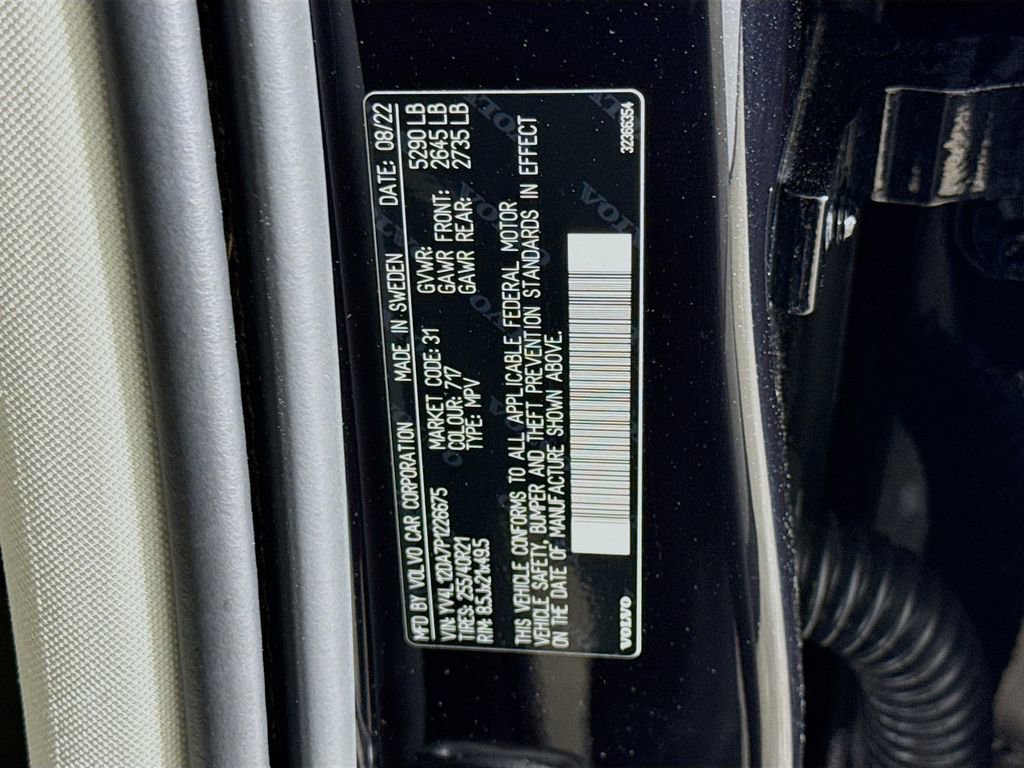 Used 2023 Volvo XC60 B5 Ultimate w/ Climate Package image 34