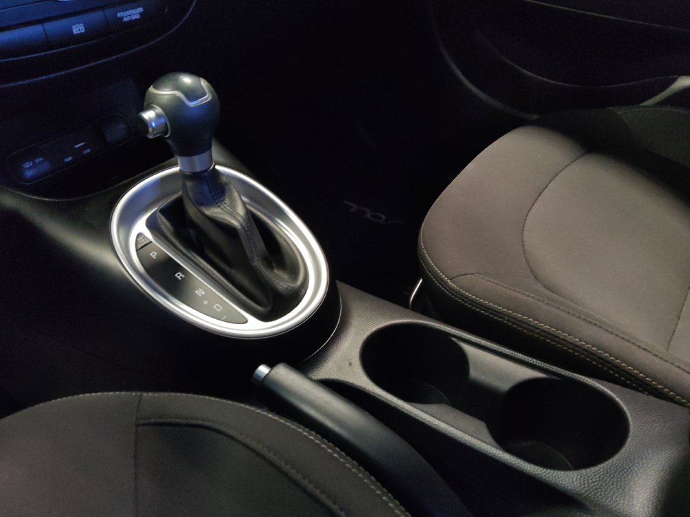 Used 2015 Kia Soul FWD image 26