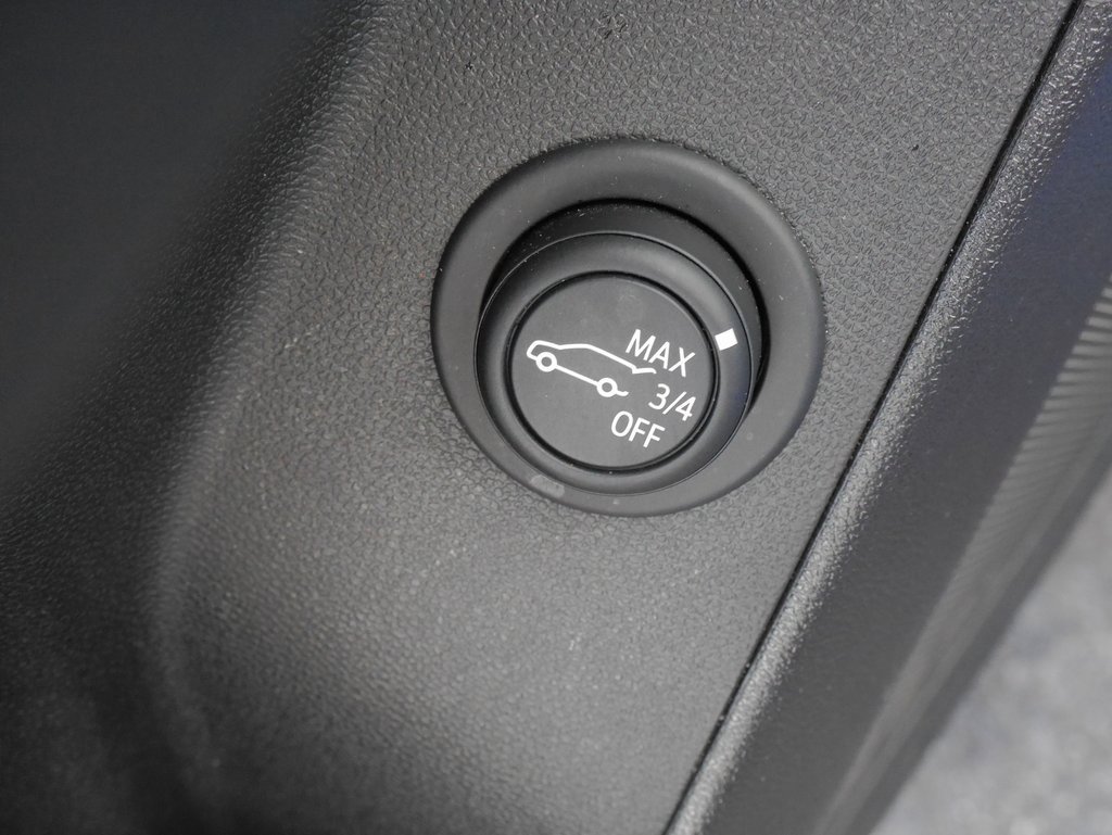 Used 2024 Chevrolet Equinox LT w/ LPO, Floor Liner Package image 22