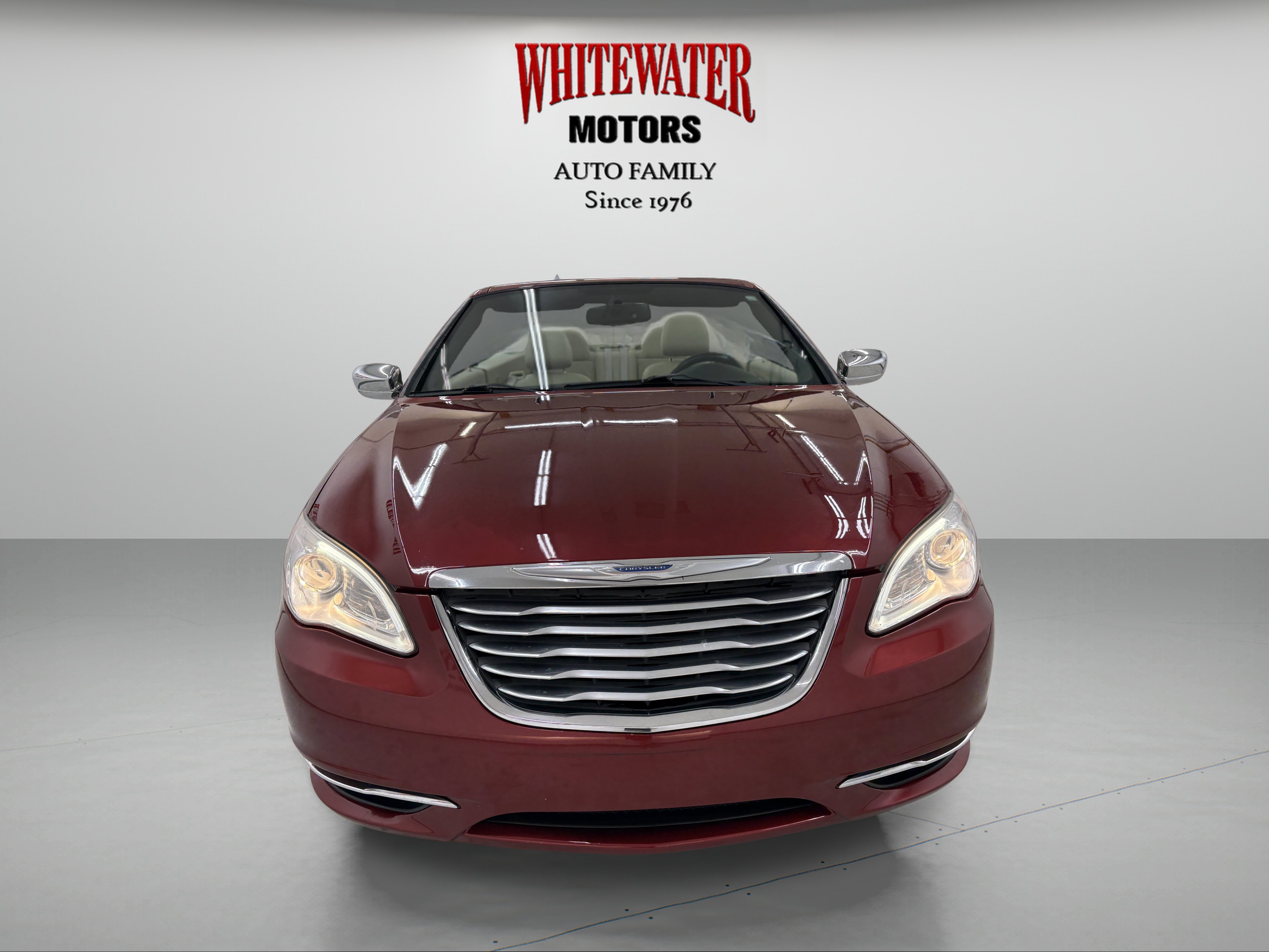 Used 2011 Chrysler 200 Limited FWD image 11