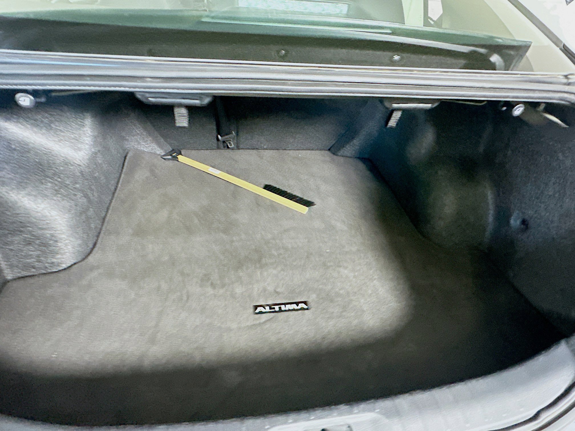 Used 2025 Nissan Altima 2.5 SV image 26