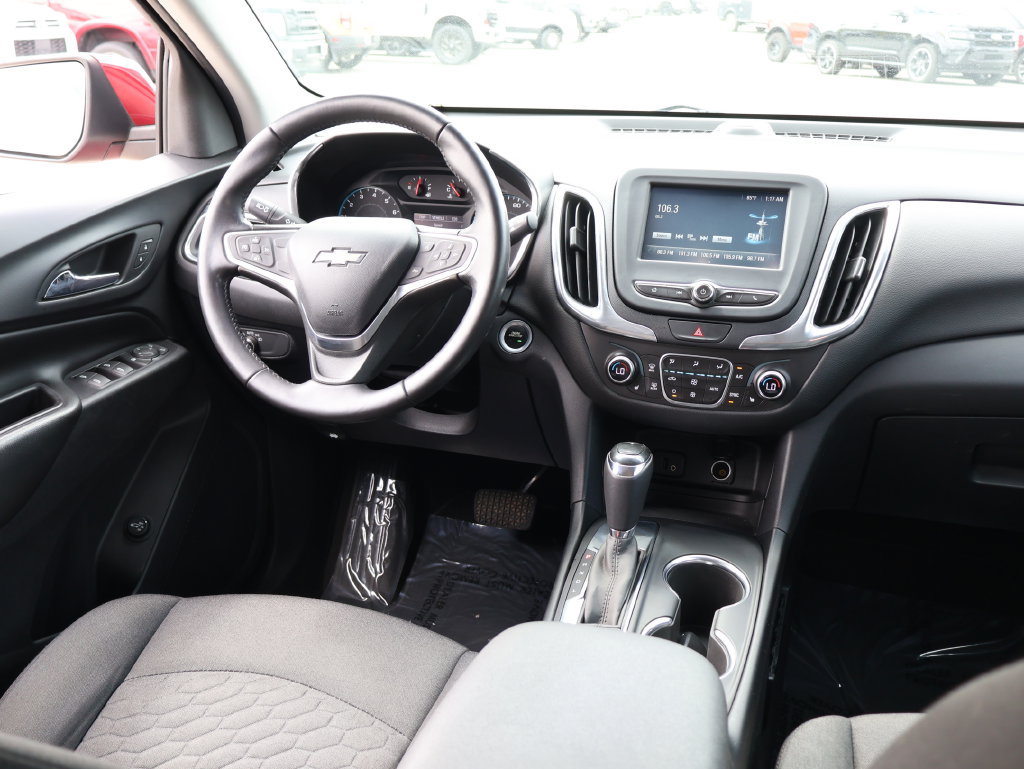 Used 2018 Chevrolet Equinox LT FWD image 12