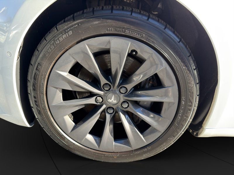 Used 2019 Tesla Model S Long Range image 21