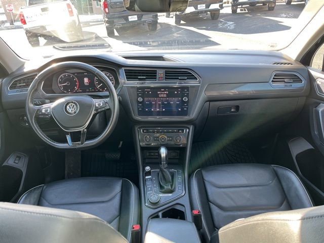 Used 2018 Volkswagen Tiguan SEL Premium image 30