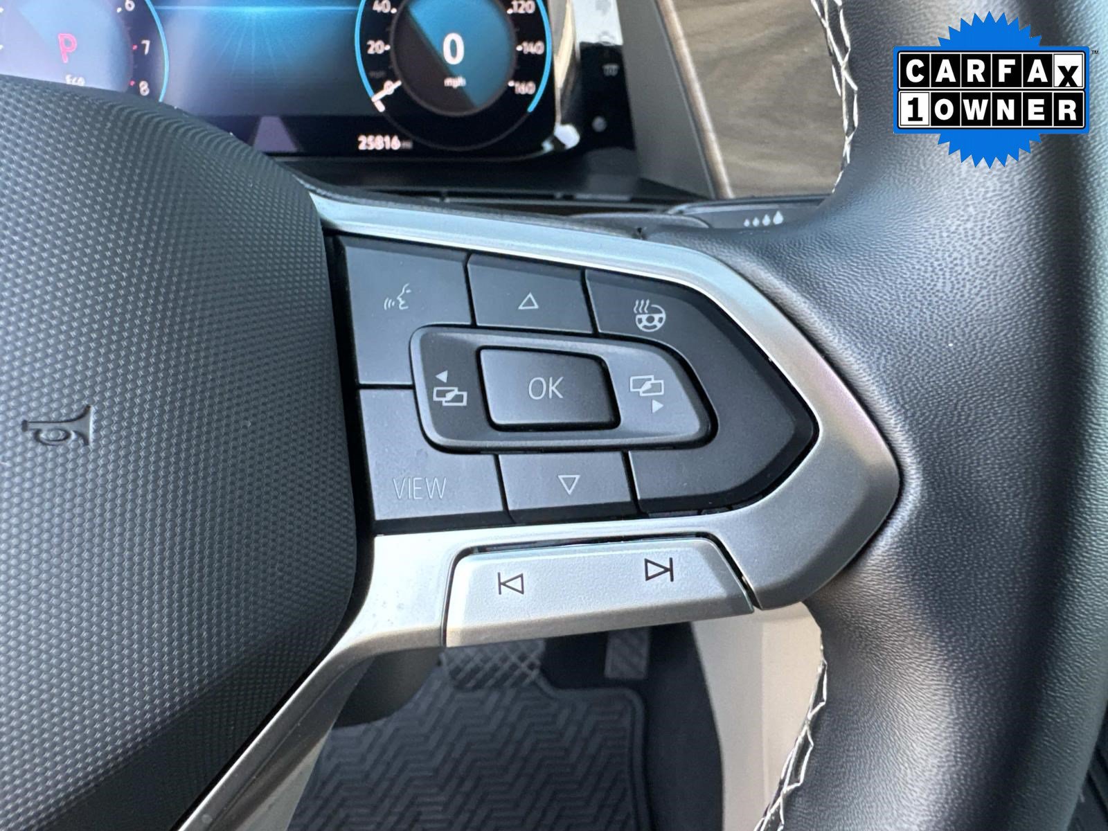 Used 2025 Volkswagen Atlas SE FWD image 34