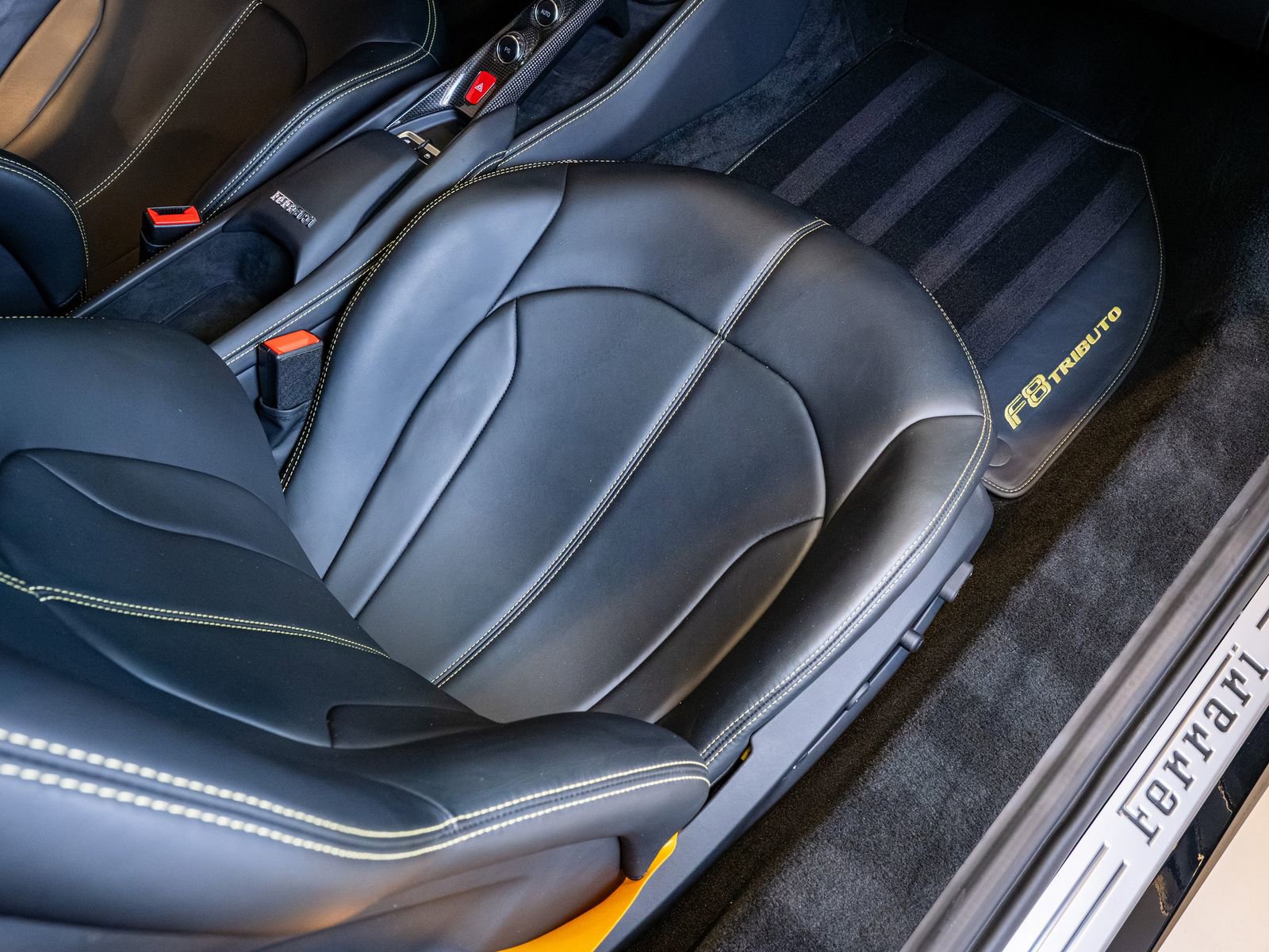 Used 2021 Ferrari F8 Tributo image 20