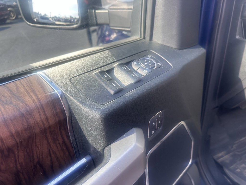 Used 2020 Ford F150 Lariat w/ Equipment Group 502A Luxury image 4