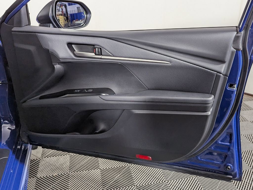 Certified 2025 Toyota Camry SE AWD/4WD image 32