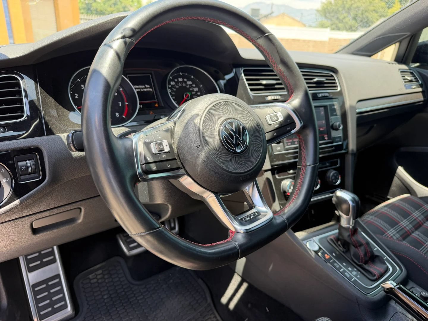 Used 2019 Volkswagen GTI Rabbit Edition FWD image 11