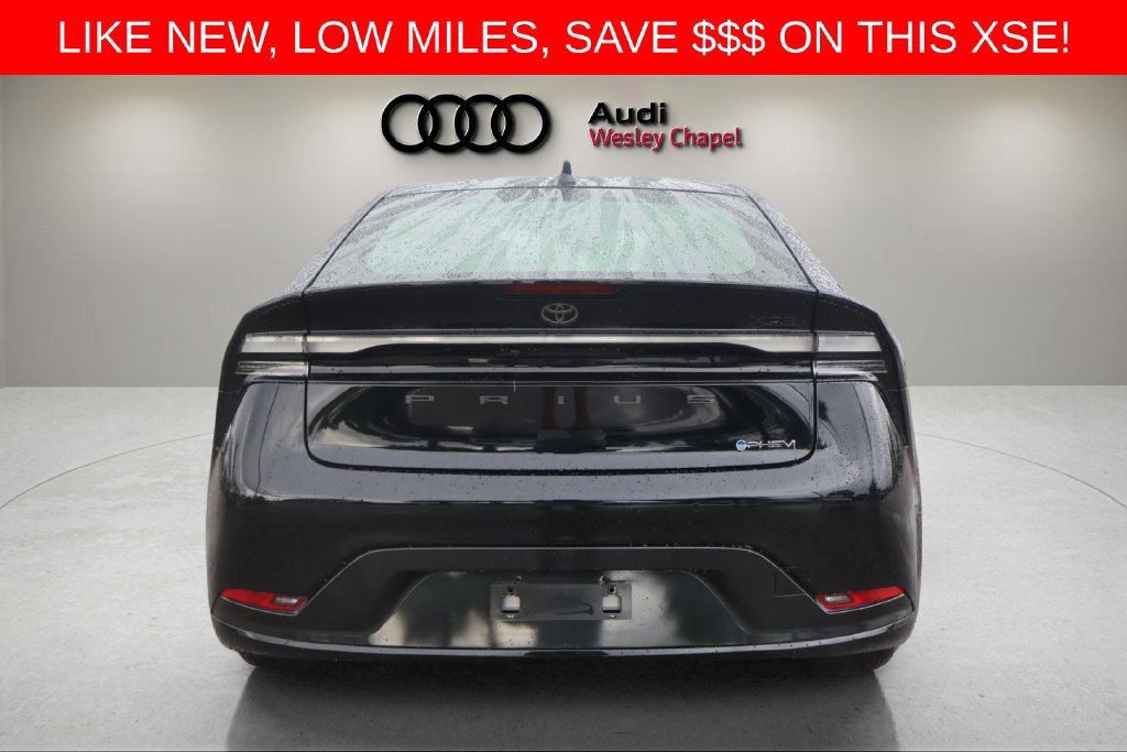 Used 2026 Toyota Prius Plug-In Hybrid FWD image 4