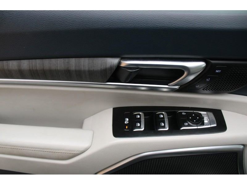 Used 2023 Kia Telluride SX Prestige image 18