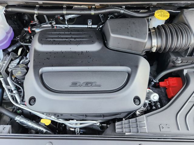 New 2026 Chrysler Pacifica Select FWD image 24