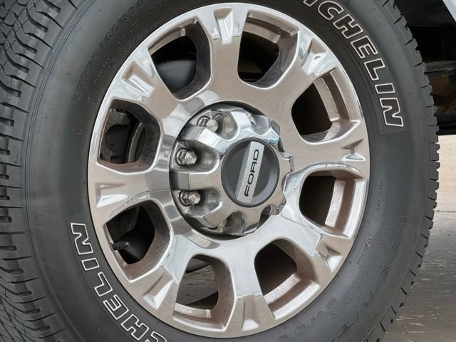 Used 2022 Ford F250 Lariat w/ Lariat Ultimate Package AWD/4WD image 15