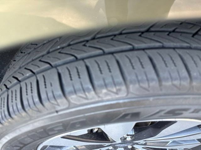 Used 2016 Subaru Outback 2.5i Limited AWD/4WD image 4