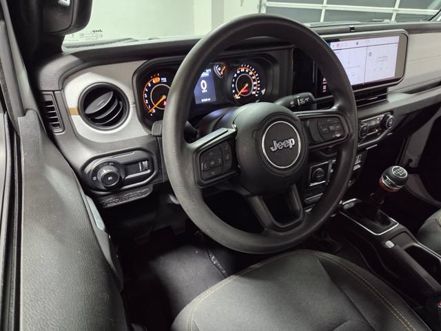 Used 2025 Jeep Wrangler Sport AWD/4WD image 6