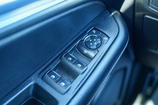 Used 2022 Ford Edge ST image 34