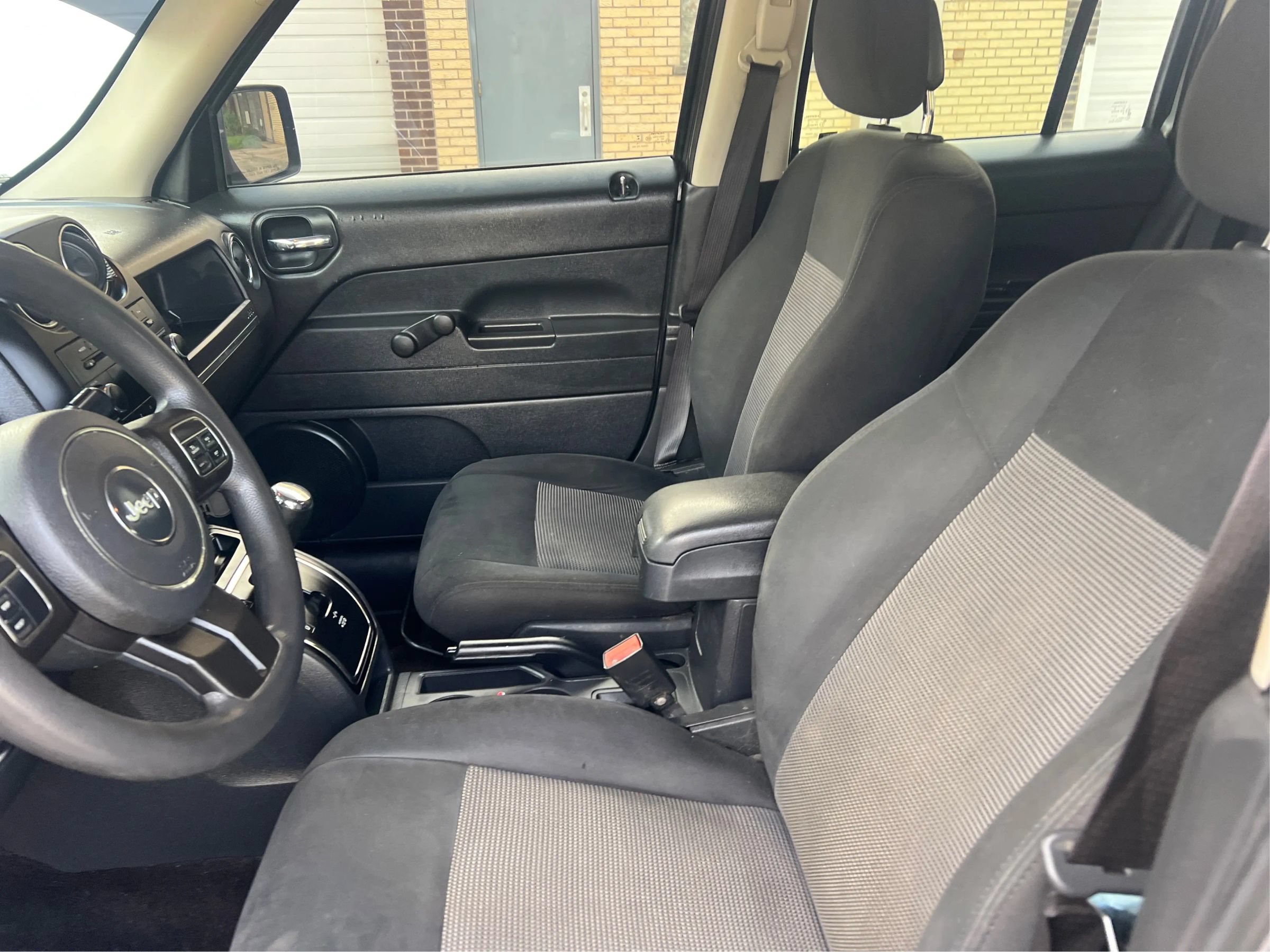 Used 2015 Jeep Patriot Sport FWD image 10