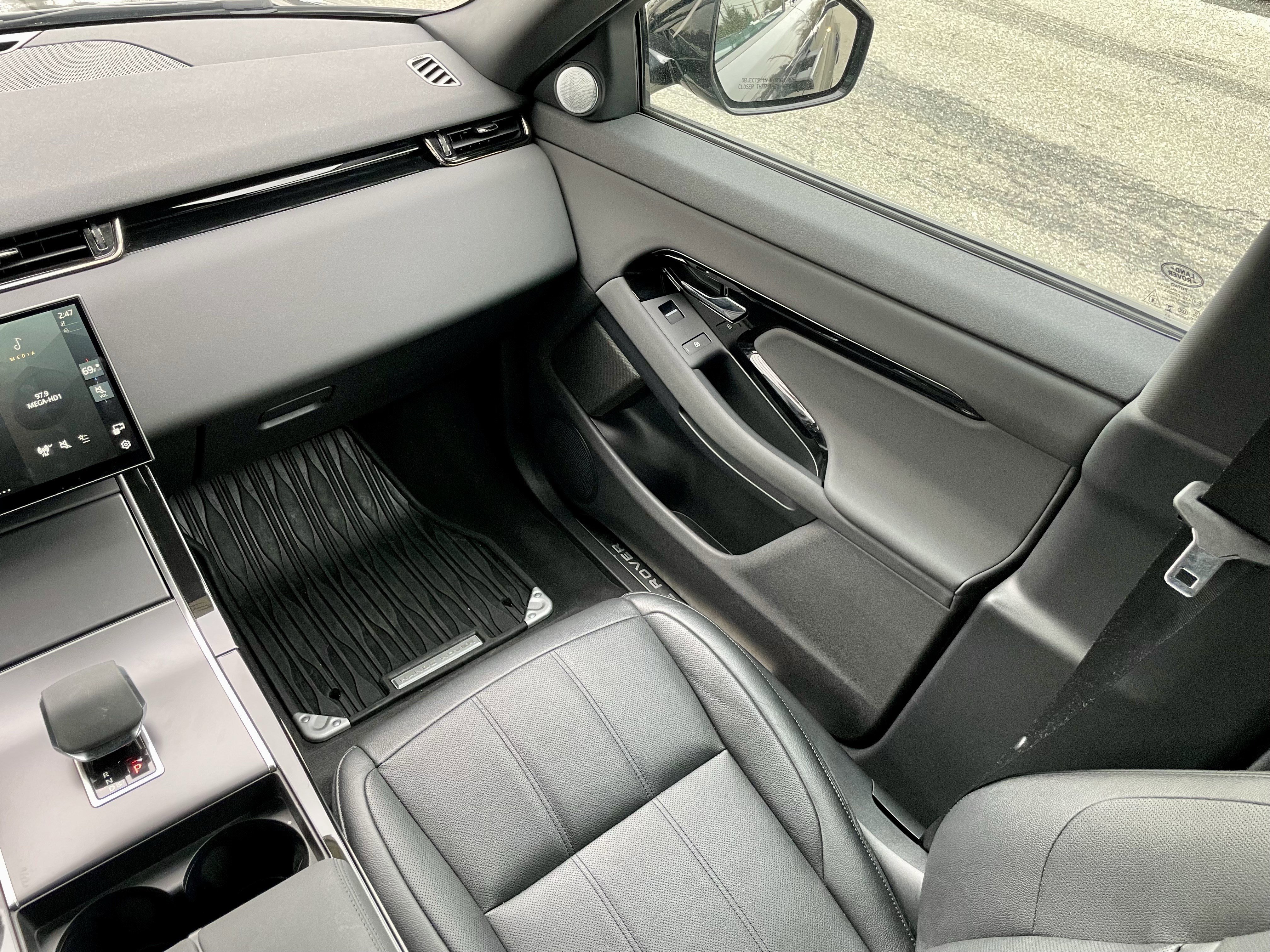 Certified 2024 Land Rover Range Rover Evoque Dynamic SE image 18