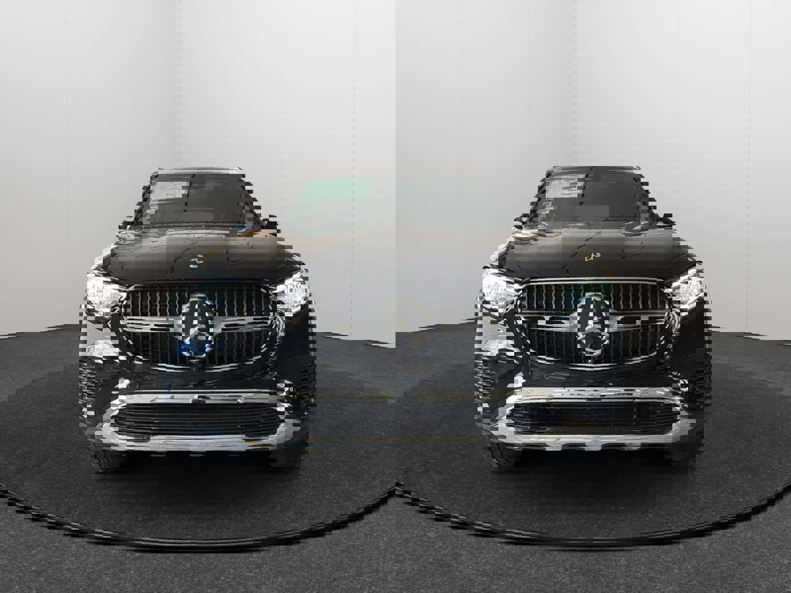 New 2026 Mercedes-Benz GLC 300 4MATIC image 2