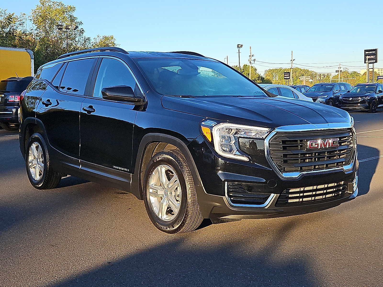 Certified 2022 GMC Terrain SLE w/ Driver Convenience Package