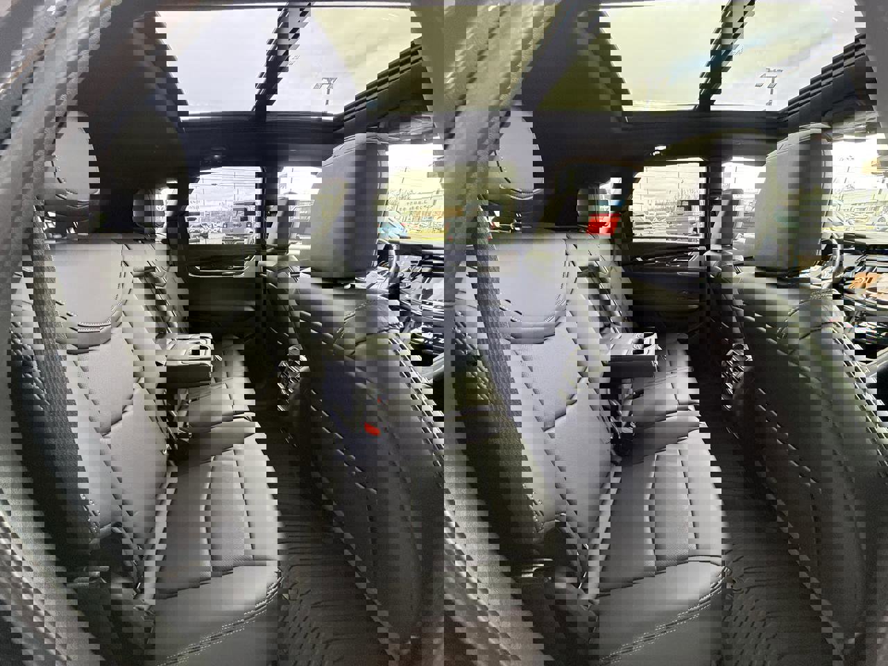 Used 2023 Cadillac XT5 Premium Luxury w/ Technology Package image 36