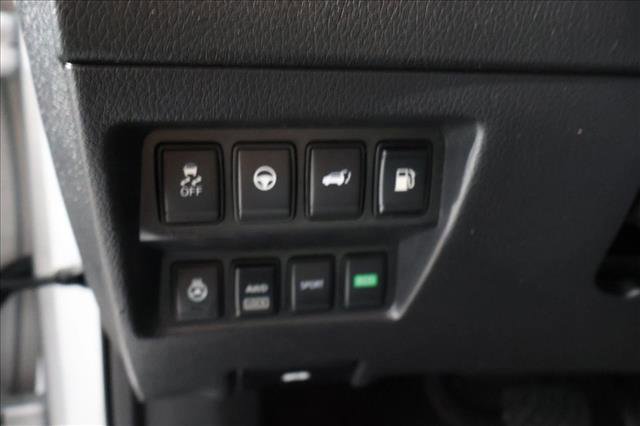 Used 2020 Nissan Rogue SL w/ Premium Package image 14