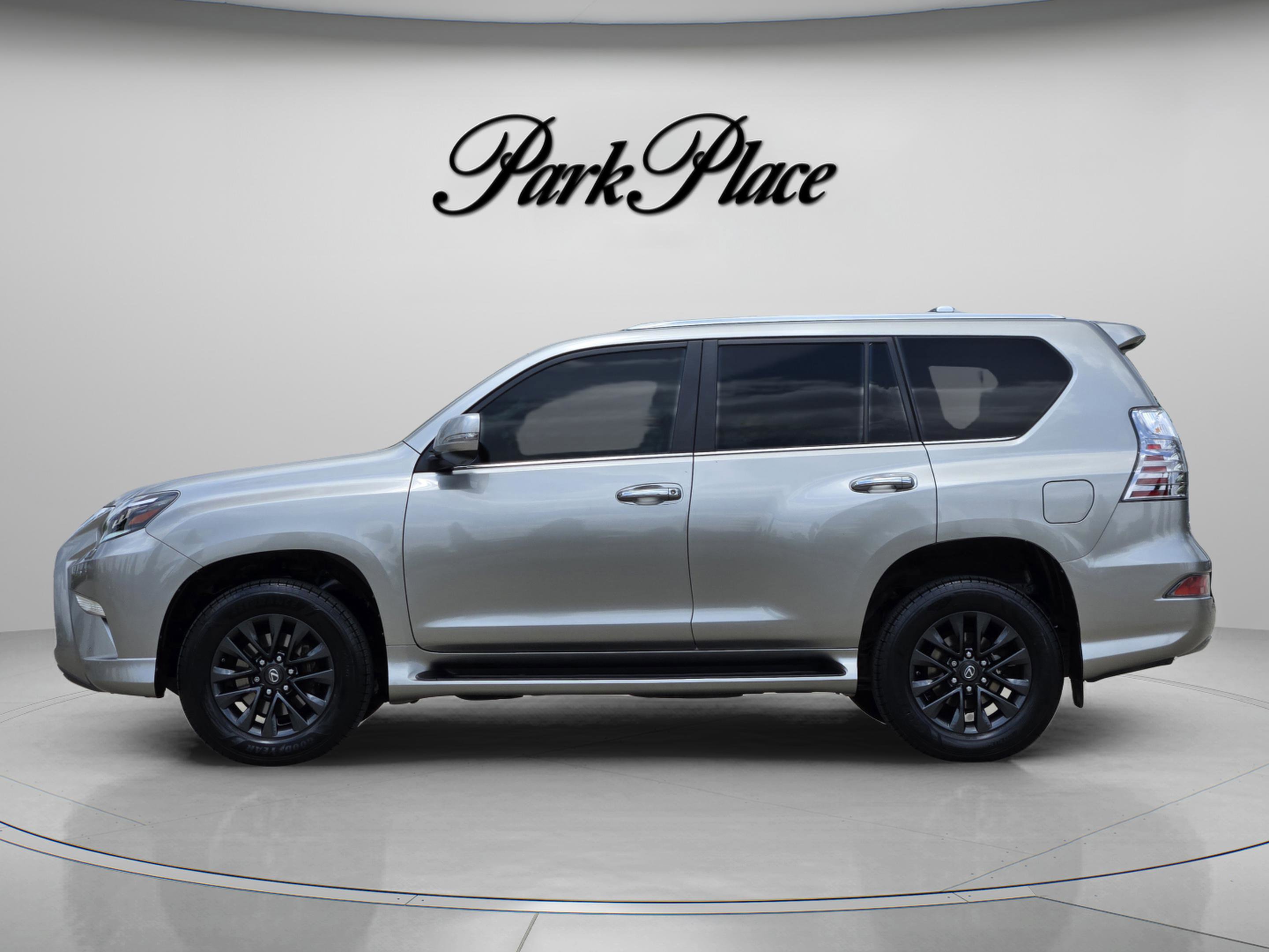 Used 2023 Lexus GX 460 Premium AWD/4WD image 2