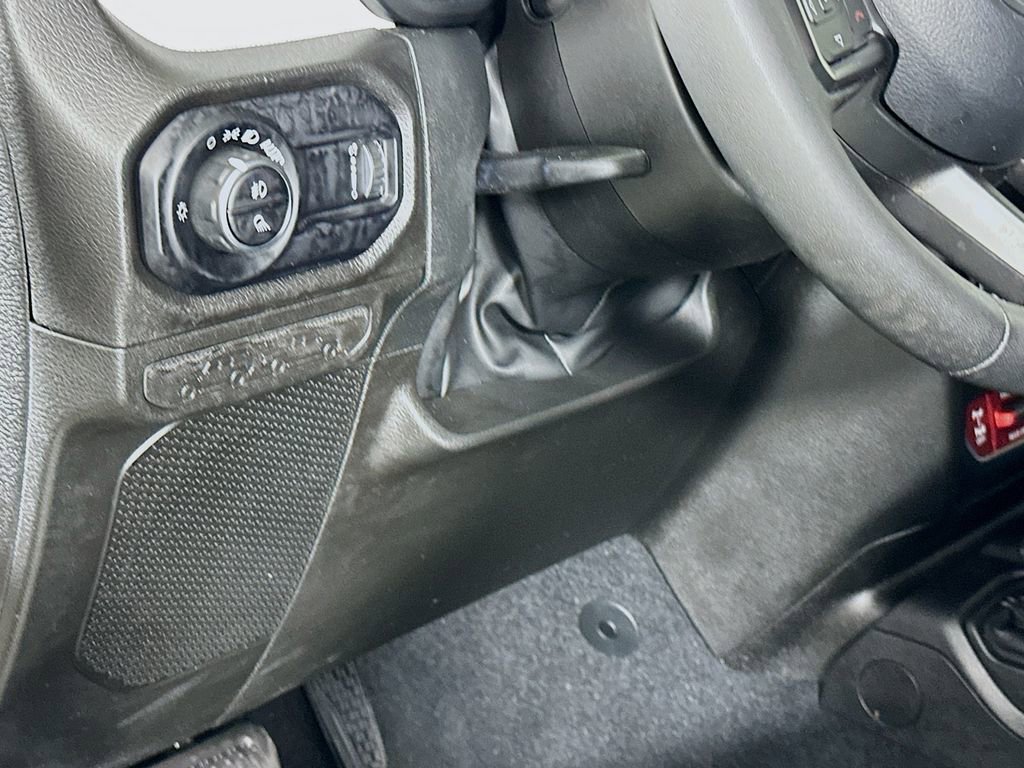 Used 2024 Jeep Gladiator Willys image 10