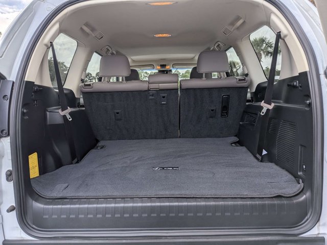 Used 2022 Lexus GX 460 Premium w/ Premium Package AWD/4WD image 12