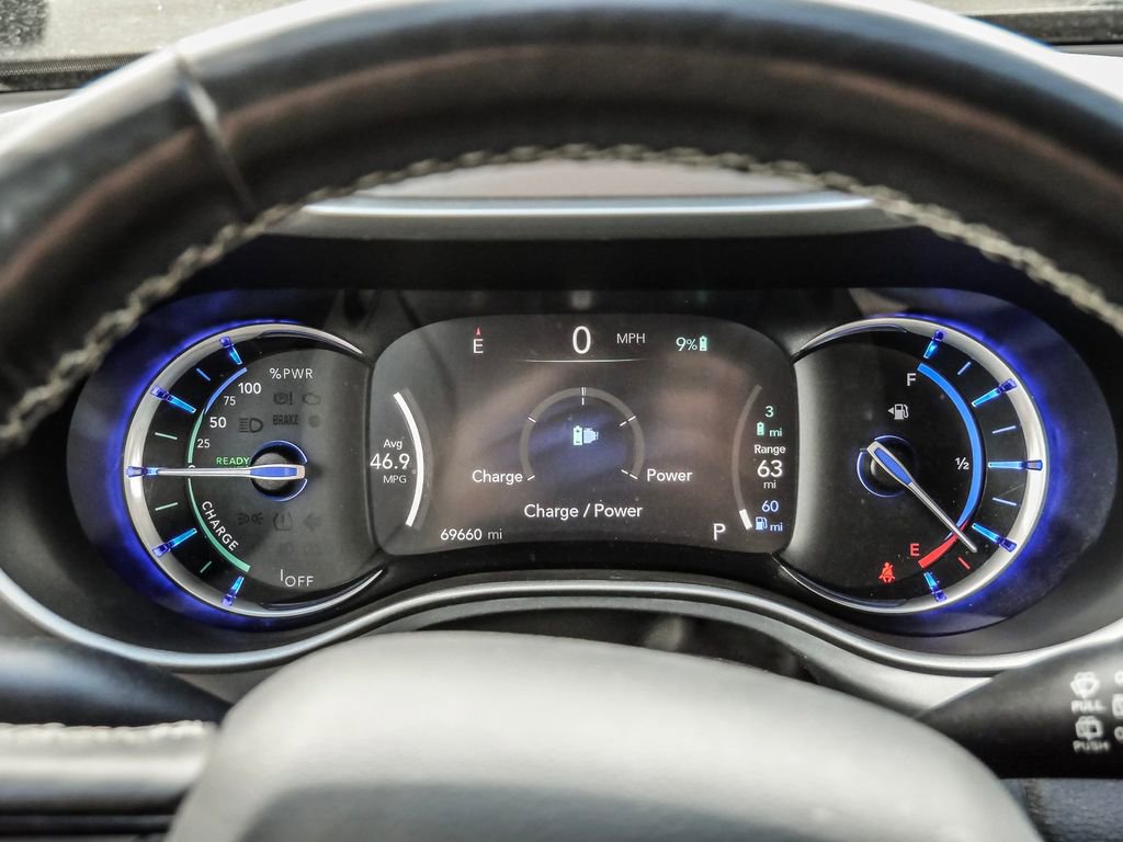 Used 2021 Chrysler Pacifica Touring-L w/ S Appearance Package image 30