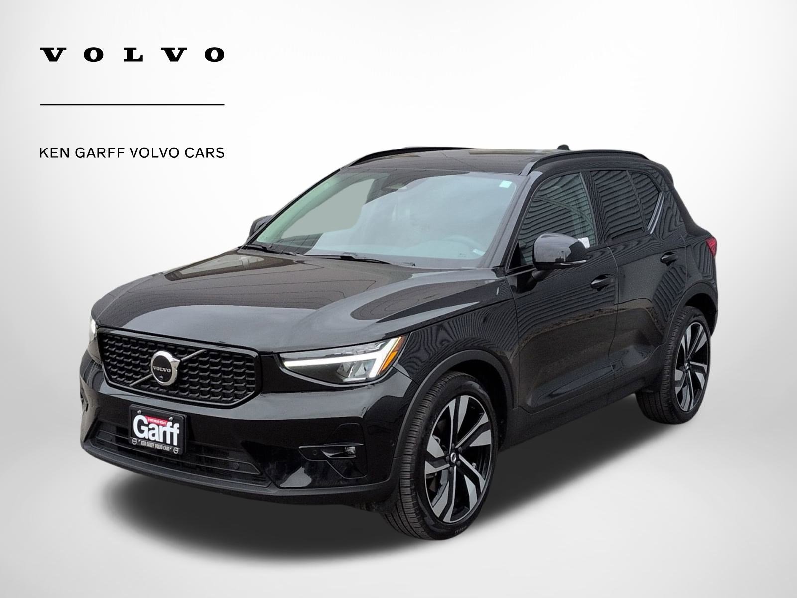 Certified 2023 Volvo XC40 B5 Ultimate w/ Climate Package image 8