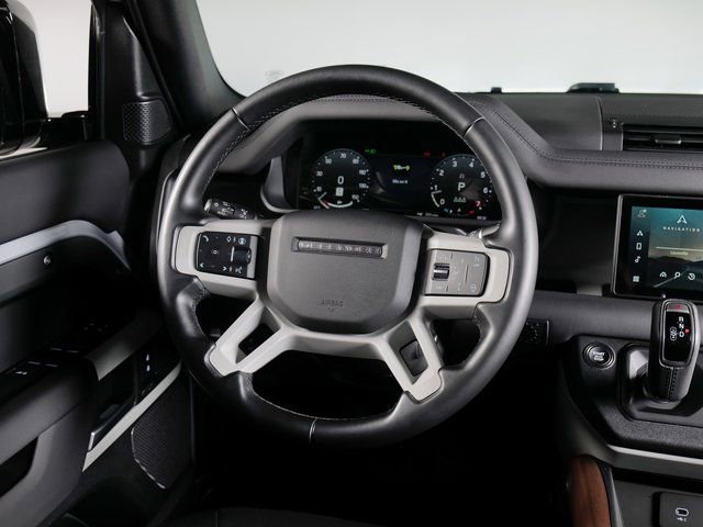 Used 2024 Land Rover Defender 110 SE AWD/4WD image 16