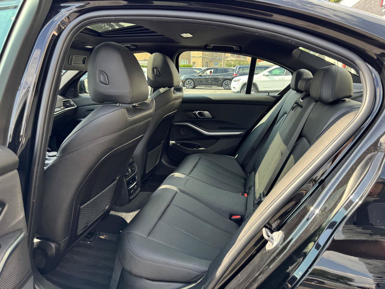Used 2020 BMW 330i Sedan RWD image 29