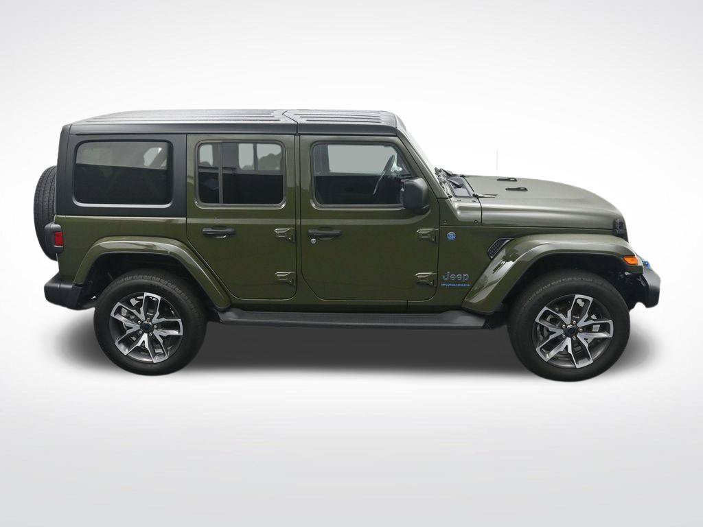 Used 2024 Jeep Wrangler Unlimited w/ Convenience Group AWD/4WD image 24
