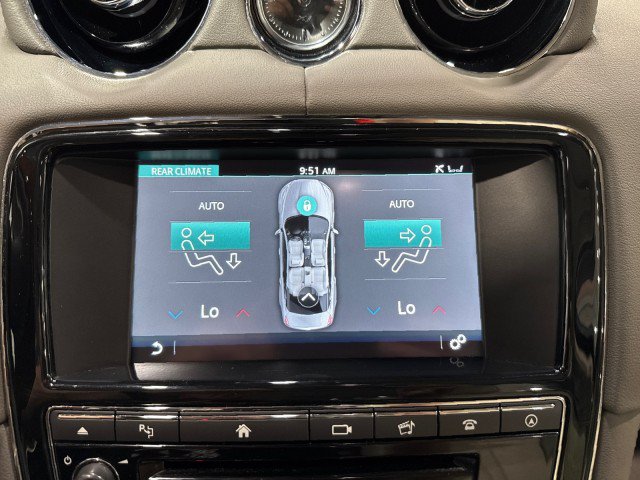 Used 2016 Jaguar XJ R-Sport RWD image 77
