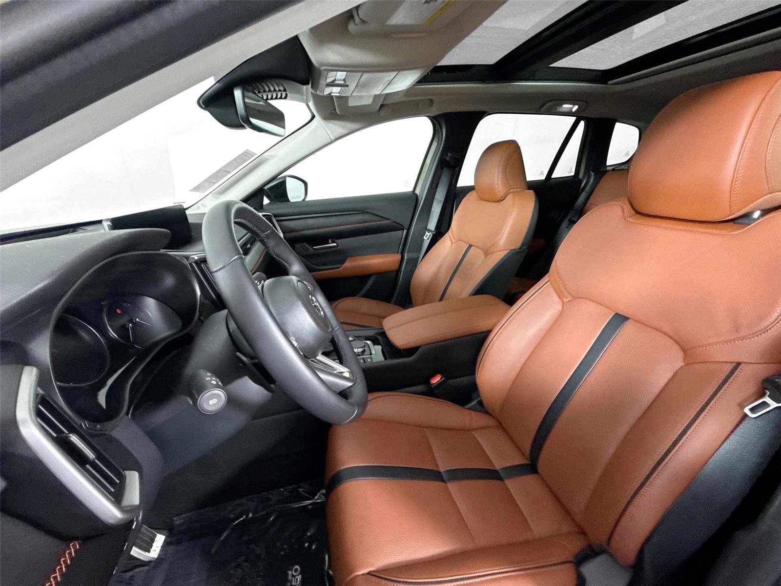 Used 2026 MAZDA CX-50 Meridian Edition w/ Apex Package AWD/4WD image 3