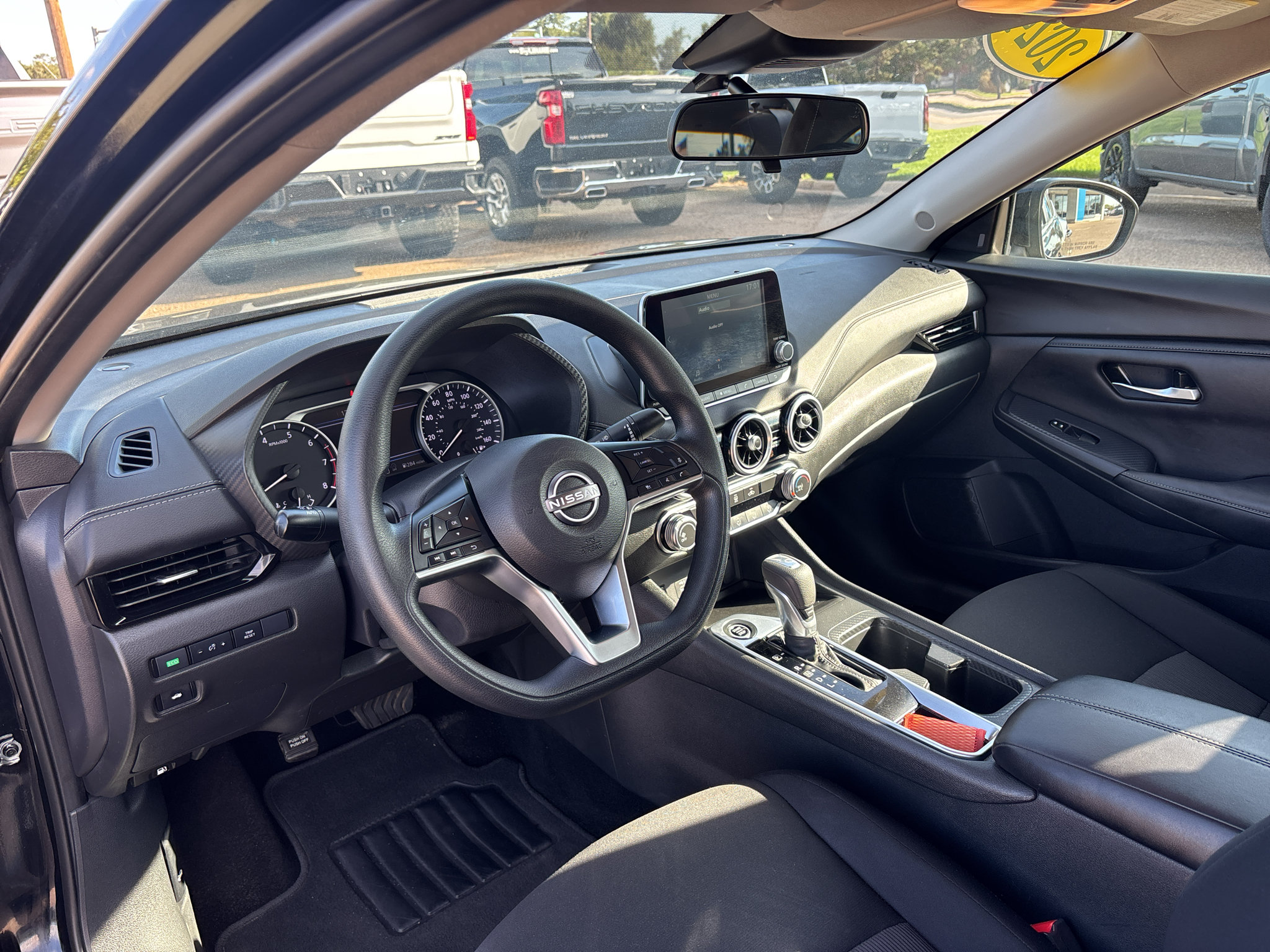 Used 2024 Nissan Sentra SV FWD image 12