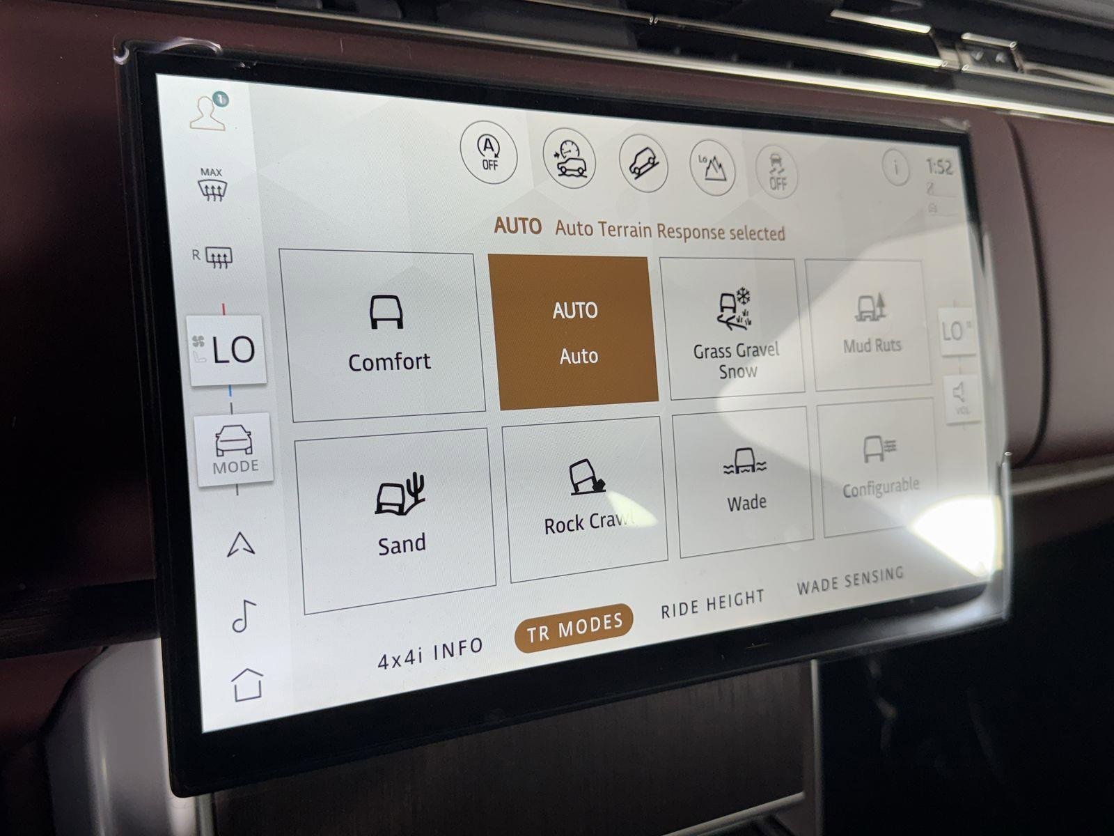 New 2025 Land Rover Range Rover SE image 20