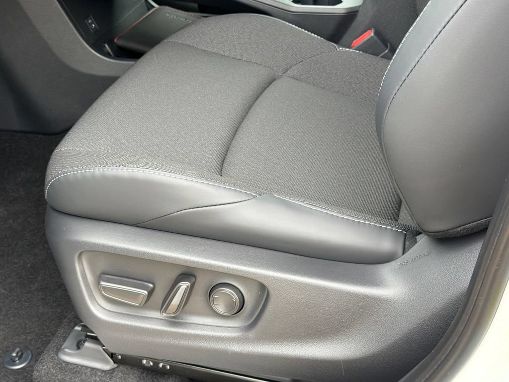 New 2026 Toyota C-HR AWD/4WD image 19