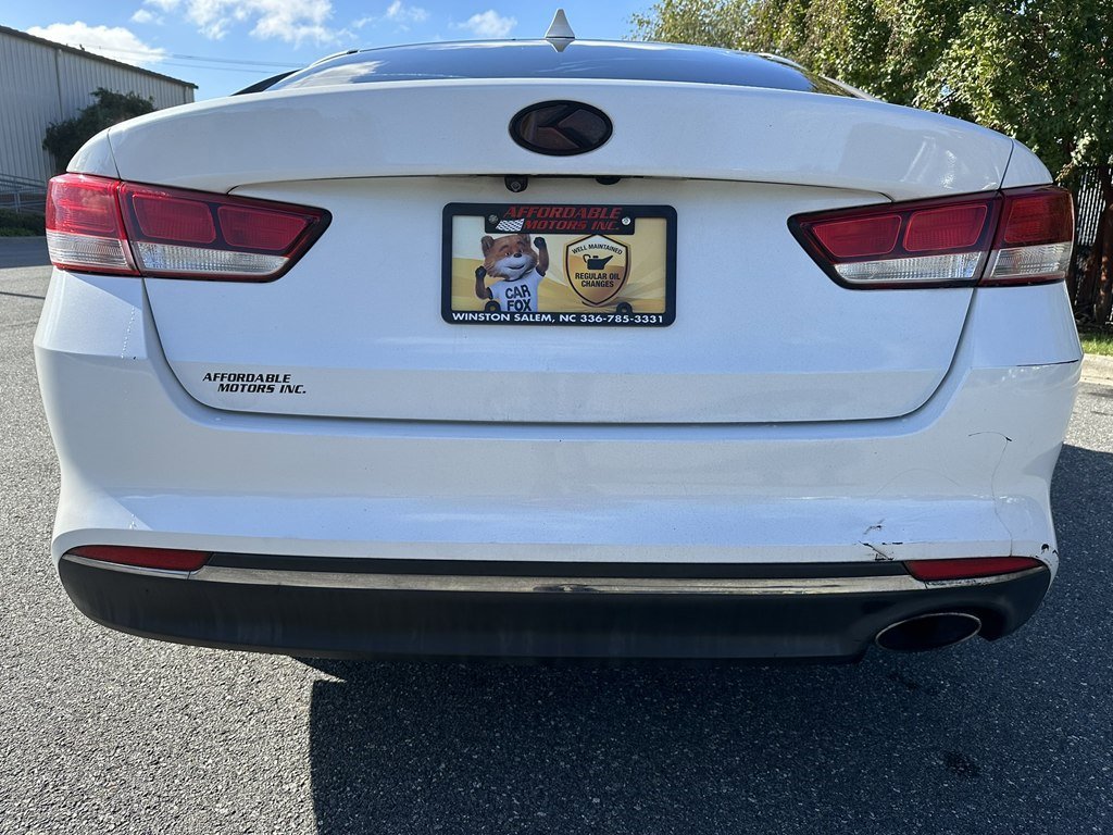 Used 2017 Kia Optima LX w/ Option Group 014 image 4